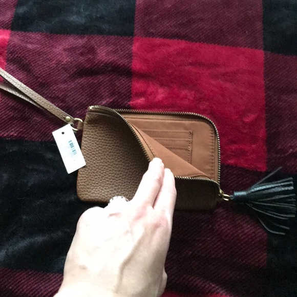 Leather Fossil wristlet! - Picture 4 of 5